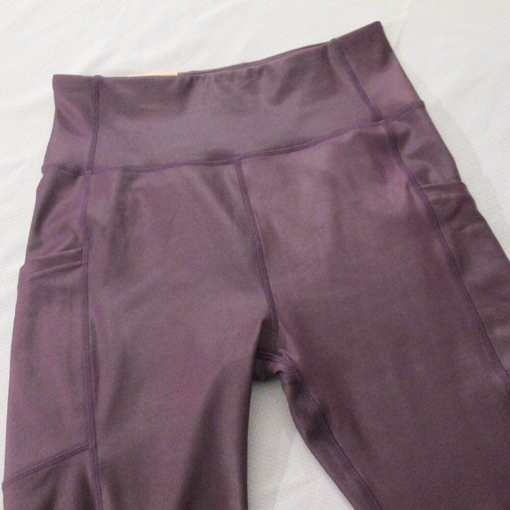 DARK PURPLE HIGH RISE HIGH SHINE LEGGINGS – SIZE M